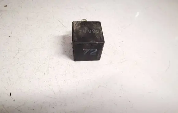 Volkswagen PASSAT B4 Other relay 191955529