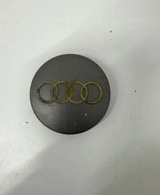 Audi A4 S4 B5 8D Original wheel cap 8D0601170