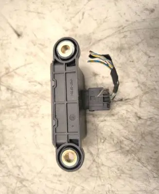 BMW 1 E82 E88 ESP acceleration yaw rate sensor 6778421 10170106373