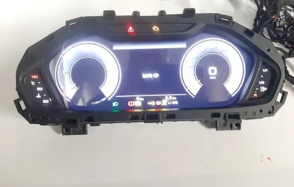 Audi Q3 F3 Speedometer (instrument cluster)