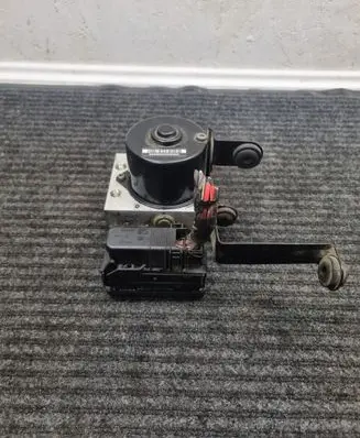 Volvo V50 ABS Pump 30793903 10096004333 28560016003