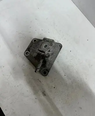 Audi A6 S6 C5 4B Engine mounting bracket 4B0199308E