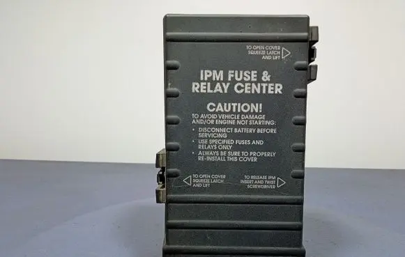 Chrysler Grand Voyager IV Fuse box set 04727079AC