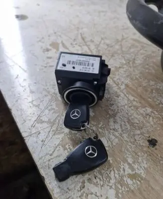 Mercedes-Benz A W169 Ignition lock 1695451308 04156905 3002054931406101