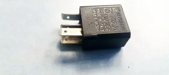Opel Zafira A Other relay 24432680 GM24432680
