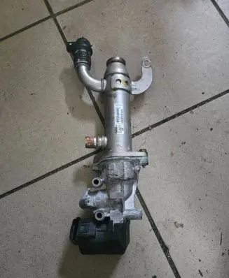 Volvo V50 EGR valve cooler 9645689780 875816W