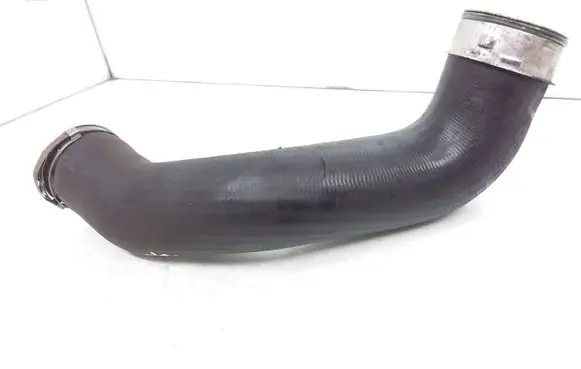 Mercedes-Benz R W251 Intercooler hose/pipe A2515281282