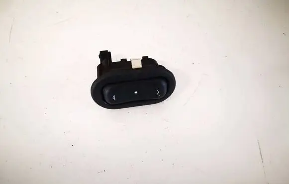 Opel Zafira A Electric window control switch 13363100 90561388