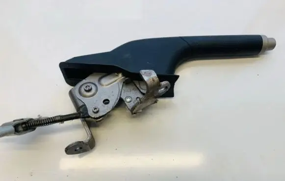 Handbrake/parking brake lever assembly