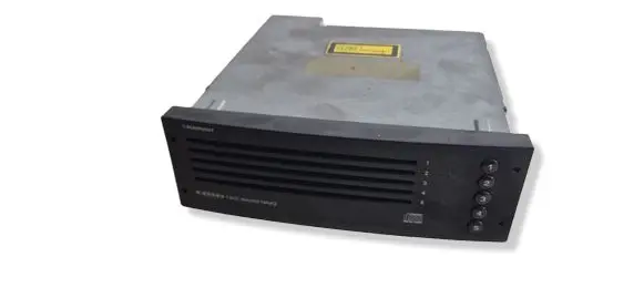 Peugeot 307 CD/DVD changer 8635133