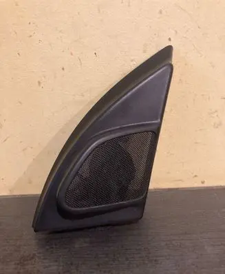 Volvo XC60 Front door speaker 30781068 AD7XJ 12W13