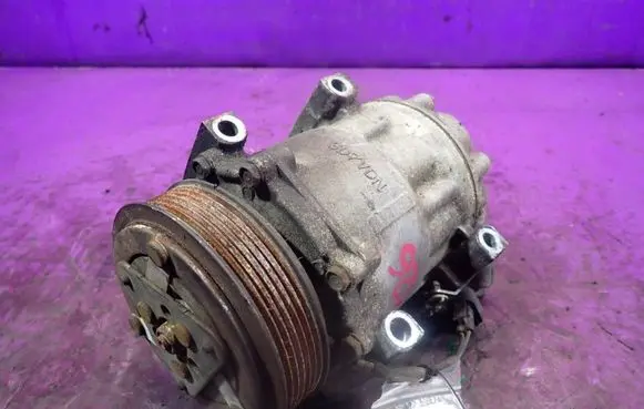 Volvo C30 Air conditioning (A/C) compressor (pump) 3M5H19D629TA