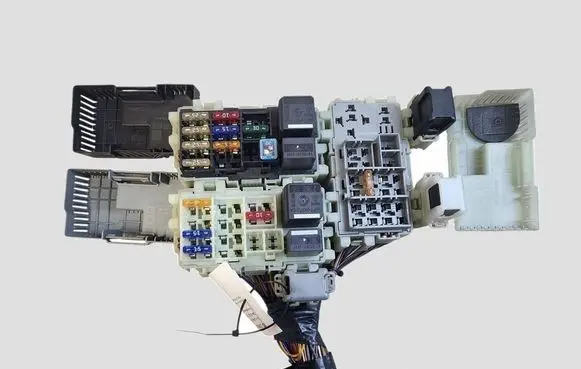 Ford Mondeo MK IV Fuse box set 6G9T14K131CA 6G9T14C507CB 6G9T14K131AA