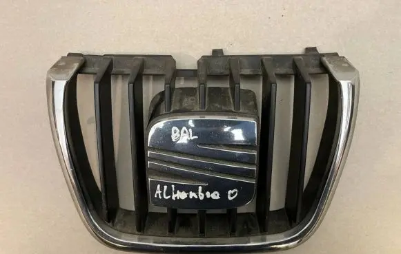 Seat Alhambra (Mk1) Front grill 7M7853651 YM216A133AAW