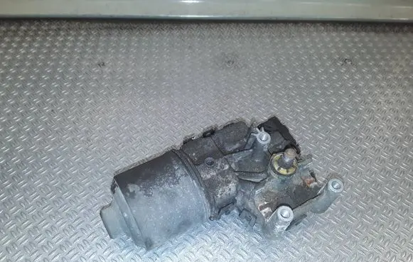 Renault Twingo II Wiper motor 0390241541