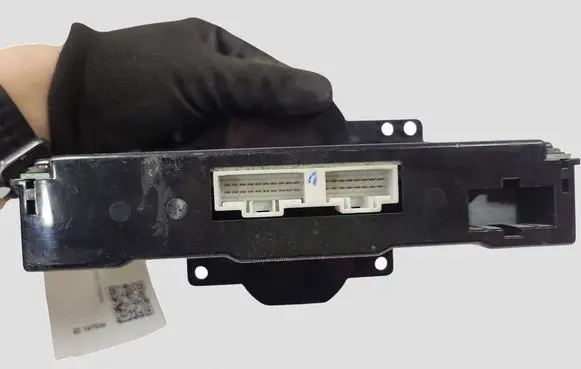 KIA Carens II Climate control unit 0K2FB61190
