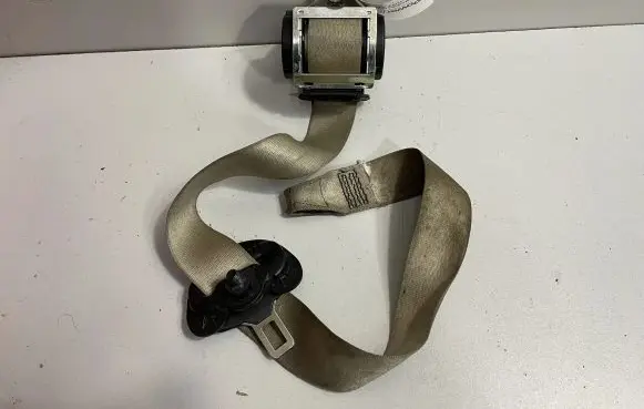 BMW 6 E63 E64 Front seatbelt 1234567