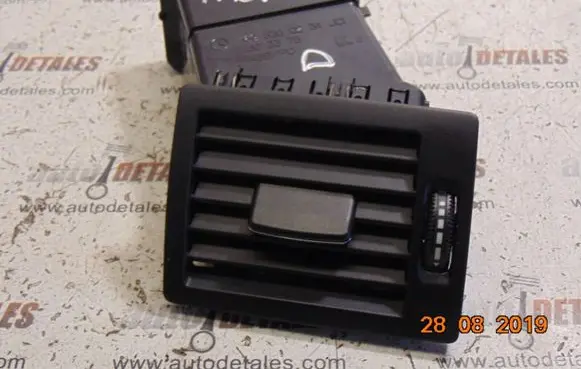 Mercedes-Benz A W169 Dashboard side air vent grill/cover trim A1698300254