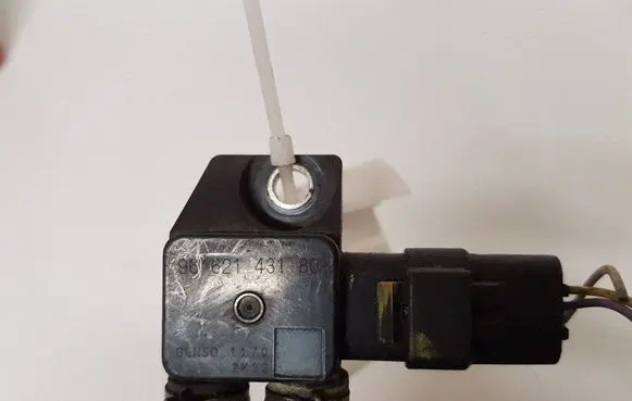 Citroen C5 Exhaust gas pressure sensor 00257752 9662143180