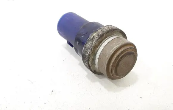 Volkswagen PASSAT B5.5 Coolant temperature sensor 