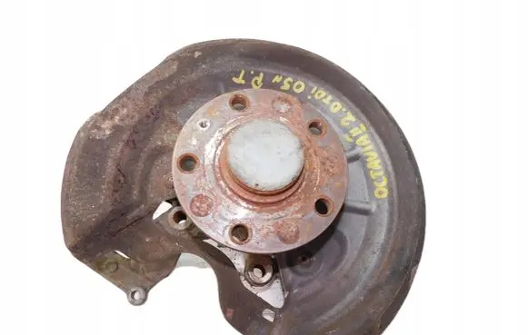 Skoda Octavia Mk2 (1Z) Rear wheel hub spindle/knuckle 