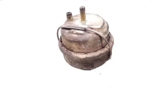 Volvo V70 Engine mount bracket 30666175