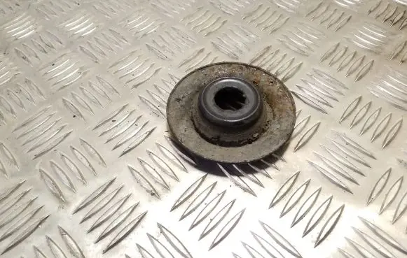Volkswagen Golf IV Coil spring mount 