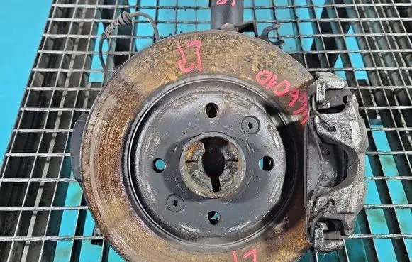 Renault Twingo III Front wheel hub spindle knuckle IMPRK1466010