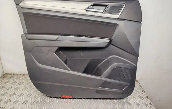 Volkswagen Atlas Front door card panel trim 3CN867011