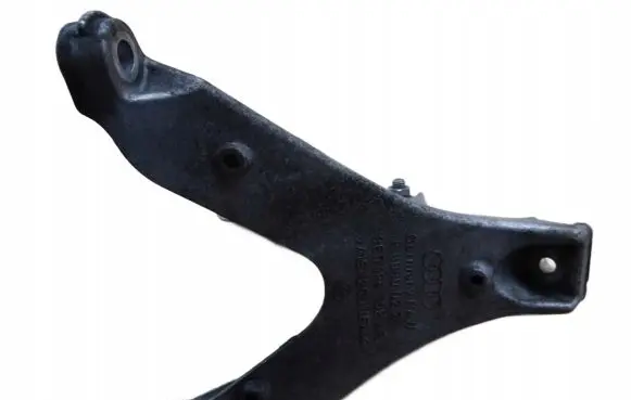 Audi A4 S4 B7 8E 8H Engine mounting bracket 8E0199308AR