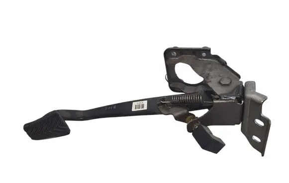 Hyundai Santa Fe Brake pedal 938103K000