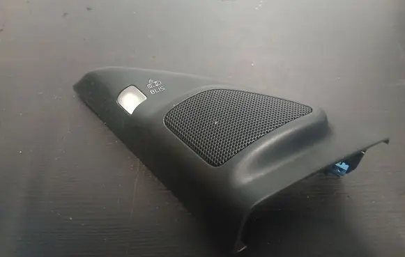Volvo V70 Front door speaker 30781065 M5XUG 07W52