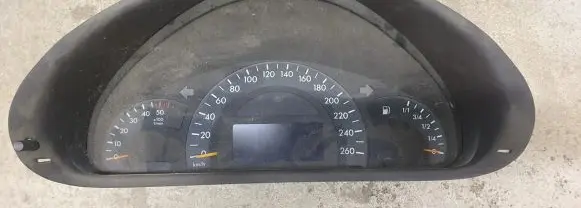 Mercedes-Benz C W203 Speedometer (instrument cluster) a2035401311