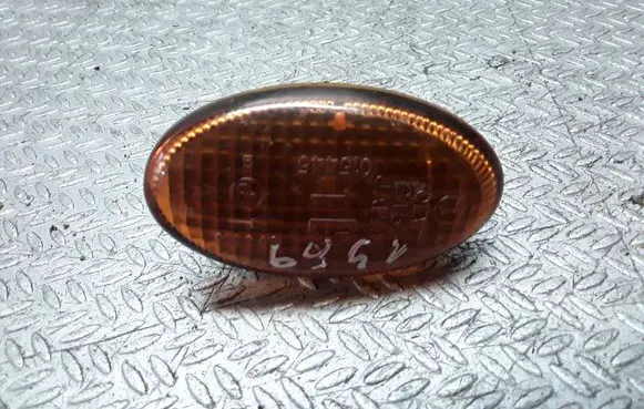 Subaru Forester SF Front fender indicator light