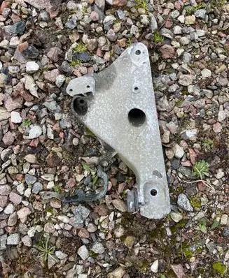 BMW X5 E70 Engine mounting bracket 6790021
