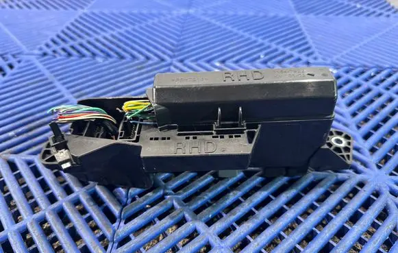 Toyota C-HR I Fuse box set 71547922 KY0102
