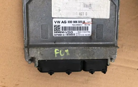 Volkswagen Fox Engine control unit/module 5WP40504