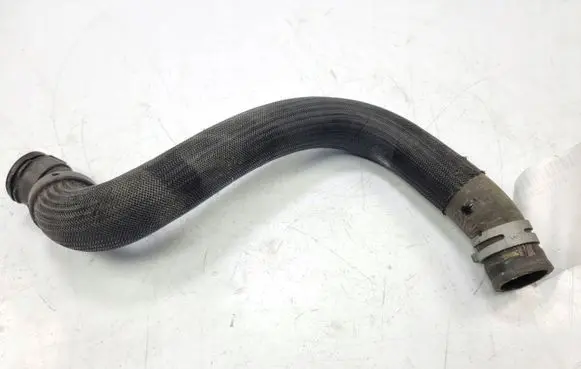 Ford Mustang V Engine coolant pipe/hose