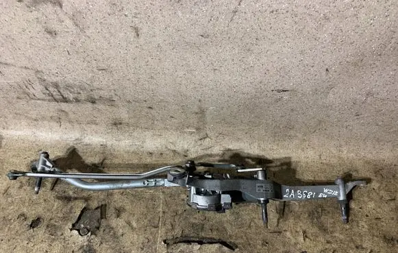 Mercedes-Benz E W212 Front wiper linkage and motor A2128201240