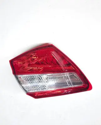 Nissan Qashqai Rear/tail lights 89503174
