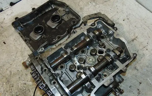 Subaru Legacy Engine head 11063AB611 13278AA300