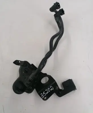 Volvo XC90 Engine coolant pipe/hose 31383954
