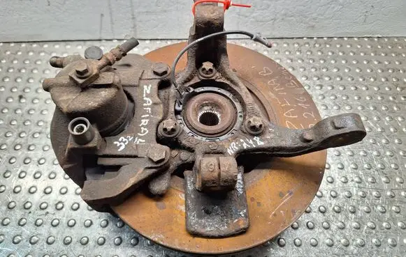 Opel Zafira B Front wheel hub spindle knuckle S25056248 13197801