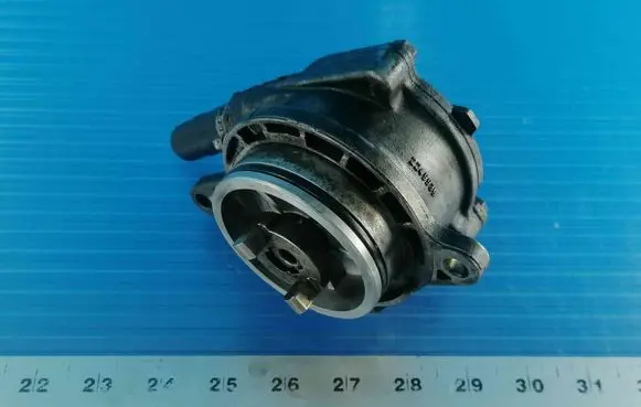 BMW 3 E46 Vacuum pump 2249939