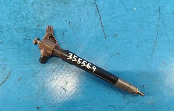 Mazda CX-5 Fuel injector SH0113H50