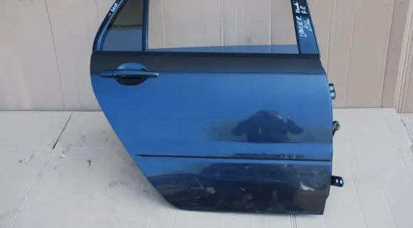 Mitsubishi Lancer Front door