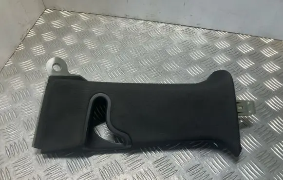 Mercedes-Benz C W204 (B) pillar trim (top) A2046903926