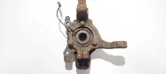 Opel Astra H Front wheel hub 161743012
