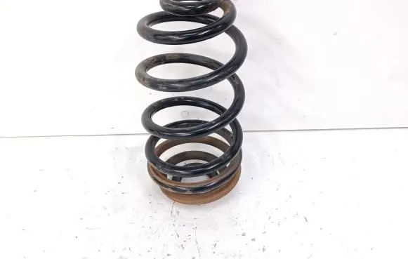 Opel Zafira C Rear coil spring