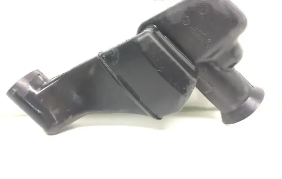 Volkswagen Golf III Air intake duct part 1744482 1742538